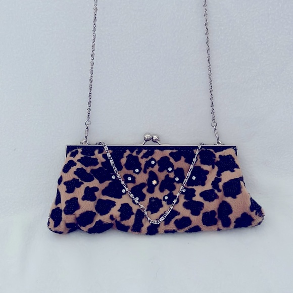 Vintage faux fur animal print purse with gems. - Picture 1 of 3